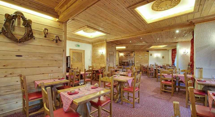 Hotel Le Menuire and Spa, Les Menuires ski chalet, image 3